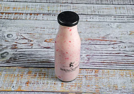 Strawberry Lassi