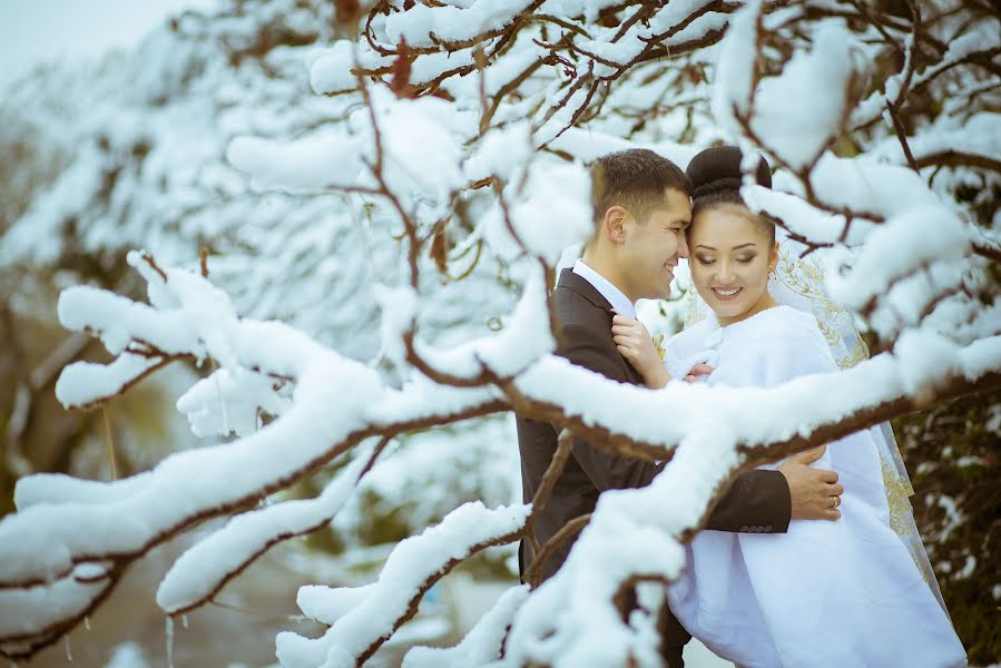 Wedding photographer Ermek Zhenishov (ermek). Photo of 31 December 2015