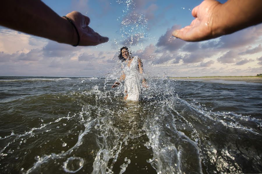 Wedding photographer Cristi Rusu (mosaiquestudio). Photo of 2 July 2021