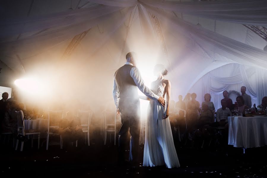 Fotógrafo de casamento Sergey Ulanov (sergeyulanov). Foto de 31 de outubro 2018