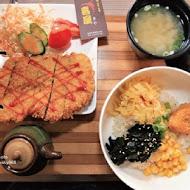 喜屋日式咖哩．定食．丼飯