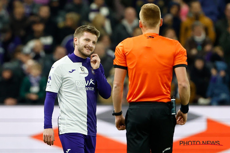 Plus de 5 minutes d'arrêts de jeu : le nouvel épisode du VAR à Anderlecht - Cercle 