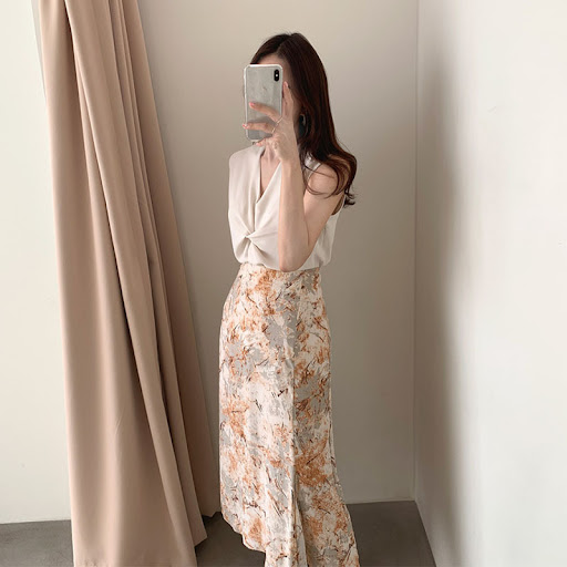 Title 2, Vintage Chiffon Oil Painting Floral Skirt. Embr...