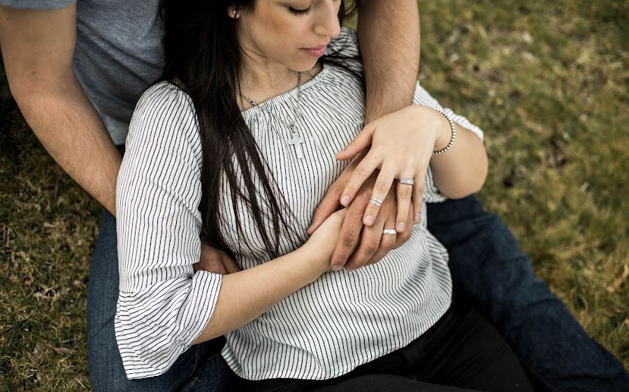 Fotografo di matrimoni Huppy Durdos (huppydurdos). Foto del 11 maggio 2018