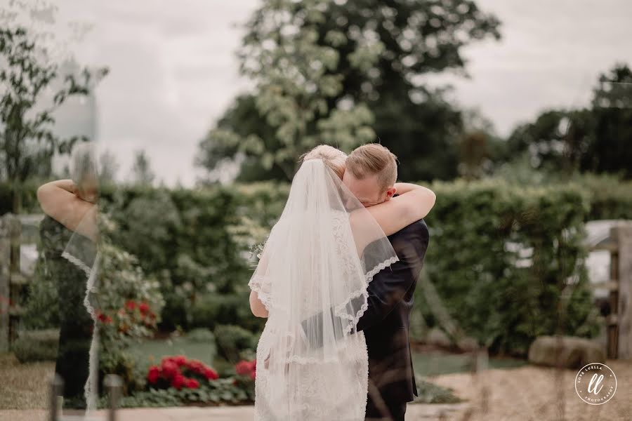 Photographe de mariage Tash Louise Jones (loveluella). Photo du 1 juillet 2019