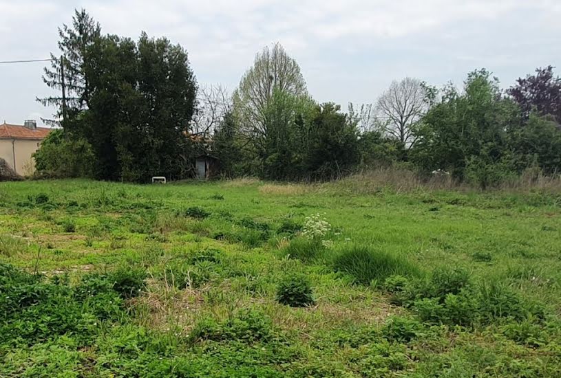  Vente Terrain à bâtir - 1 035m² à Mouthiers-sur-Boëme (16440) 