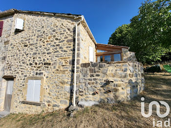 maison à Roussieux (26)