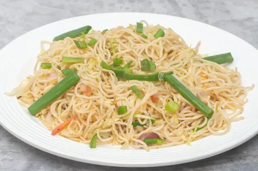 Veg Hakka Noodles