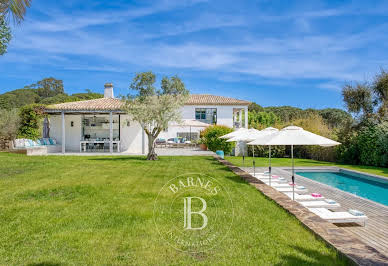 Villa with pool and terrace 7