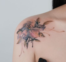 Beautiful Watercolor shoulder 