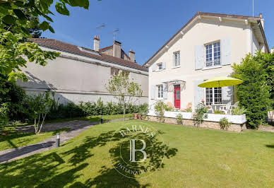 Maison avec jardin et terrasse 20