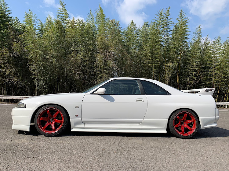 スカイライン GT-Rの真横に関するカスタム事例の投稿画像1枚目