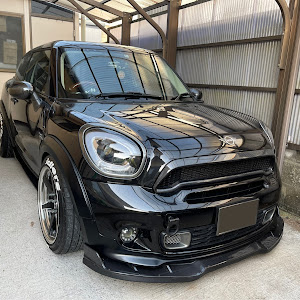 MINI Paceman