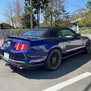 マスタング コンバーチブル V8 GT