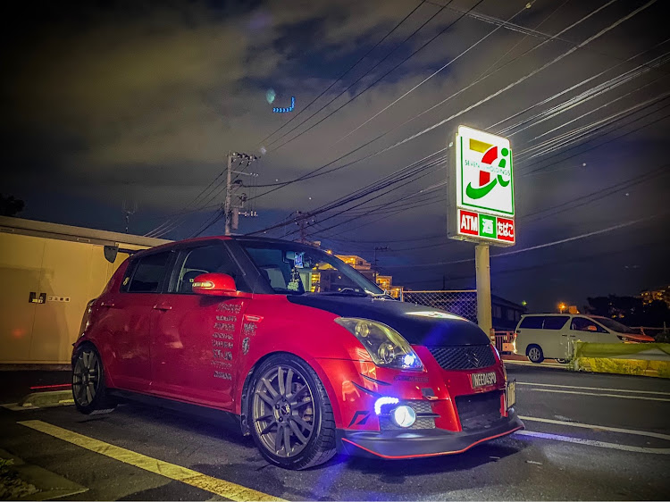 スイフトスポーツのS.H.I.L.I.S.・NO CARS NO LIFE・横浜スタイル・Here We Go Again！・寝落ちは続くよどこまでも…🤣に関するカスタム事例の投稿画像1枚目