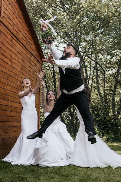 Bröllopsfotograf Olga Cvetochek (olchikcvetochek). Foto av 5 juni 2020