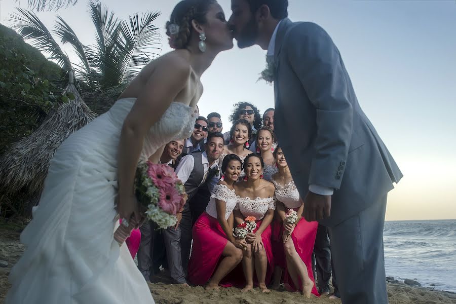 Fotógrafo de casamento Olaf Morros (olafmorros). Foto de 16 de fevereiro 2019