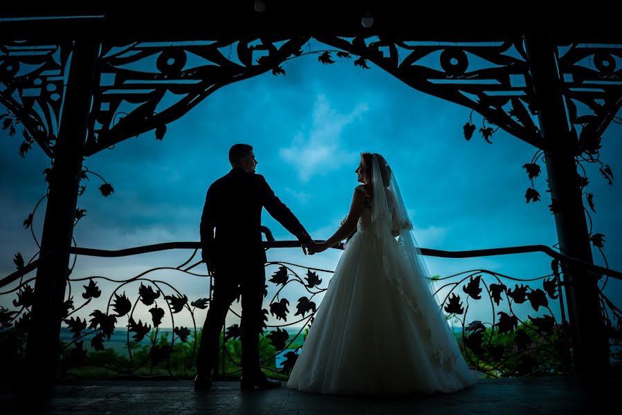 Fotografo di matrimoni Marius Ilincaru (ilincaru). Foto del 8 aprile 2020