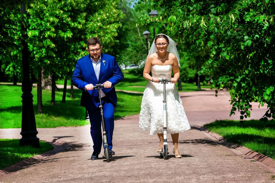 Wedding photographer Natalya Kharitonova (nvasiliska). Photo of 10 July 2015