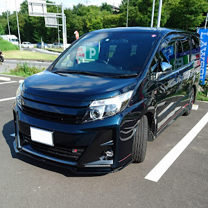 ノア ZRR85W