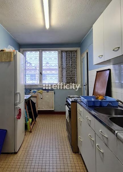 Vente appartement 4 pièces 78 m² à Valence (26000), 71 000 €