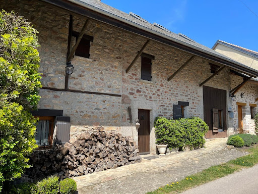 House with pool and terrace 2