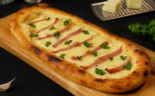 Bacon Cheese Garlic Bread