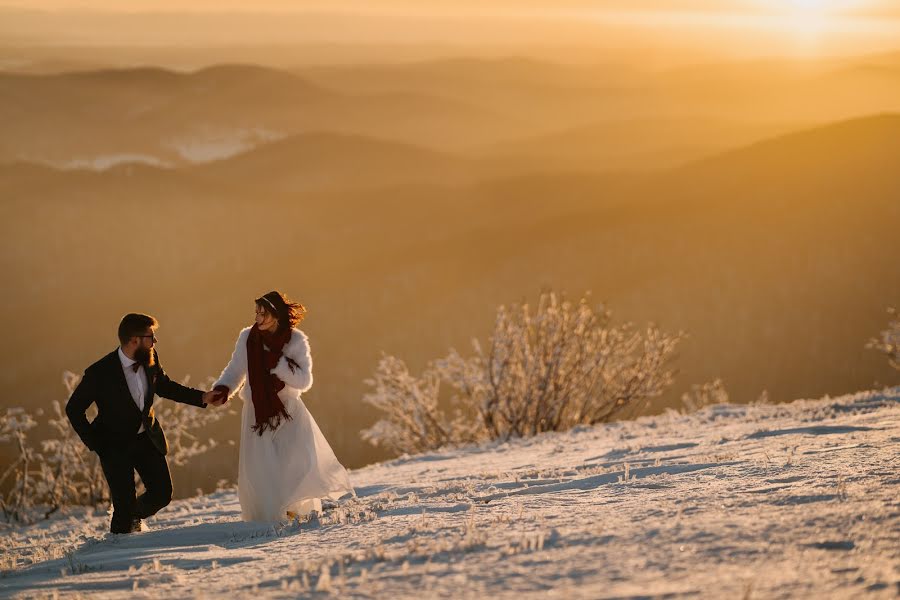 Fotografo di matrimoni Rafał Nawojski (rafalnawojski). Foto del 25 febbraio 2021