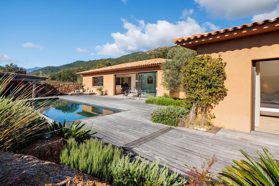 Vente villa 6 pièces 254.85 m² à Porto-Vecchio (20137), 1 730 000 €