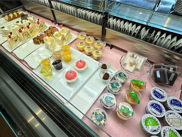 RS3 スポーツバックの避暑地を求めて・下部から那須白河、そして甲府へ・シャトレーゼのスイーツ🍰・今日も冷泉入ったよ♨️・寿司が美味かった💕に関するカスタム事例の投稿画像9枚目