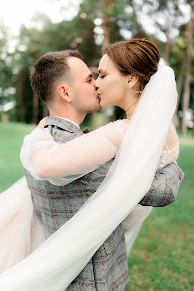 Fotógrafo de casamento Olga Davydova (olik25). Foto de 27 de novembro 2019