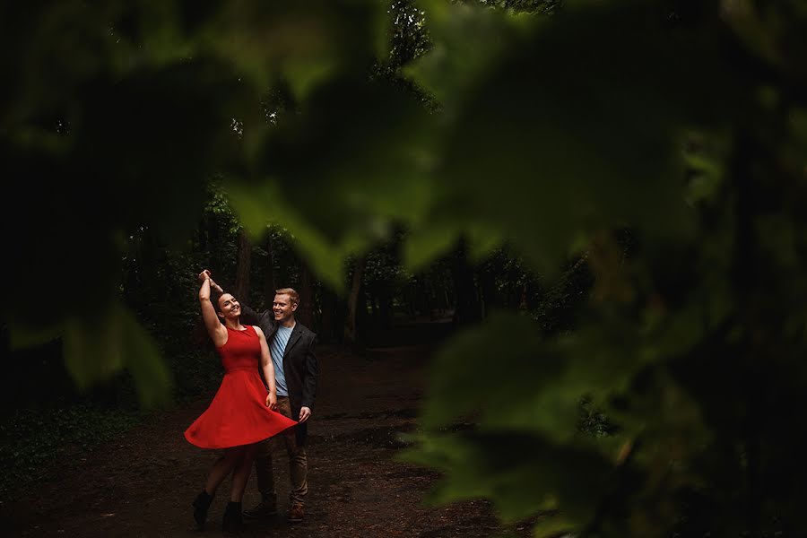 Fotógrafo de casamento Stephen Walker (stewalkerphoto). Foto de 18 de fevereiro 2019