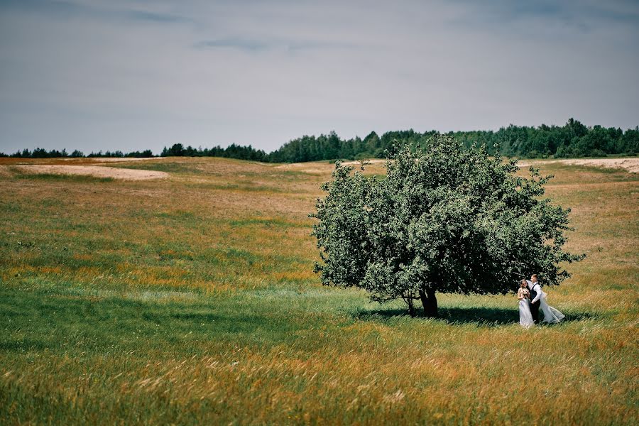 Wedding photographer Ivan Tarusin (tarusinphoto). Photo of 26 April 2022