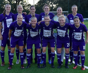 ? Fotoshoot bij de vrouwen van Anderlecht