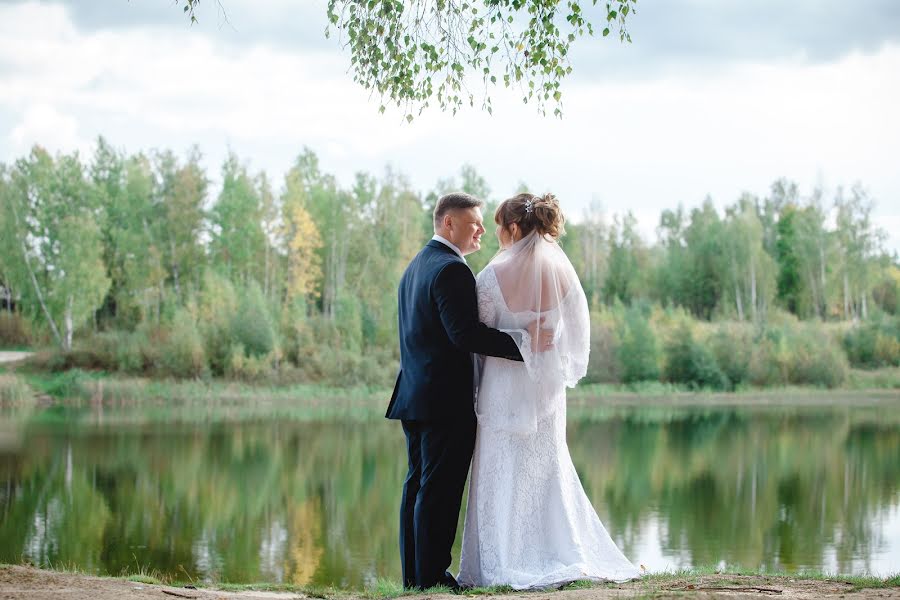 Wedding photographer Valentina Baturina (valentinalucky). Photo of 2 November 2018