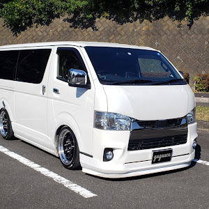 ハイエースバン TRH200V