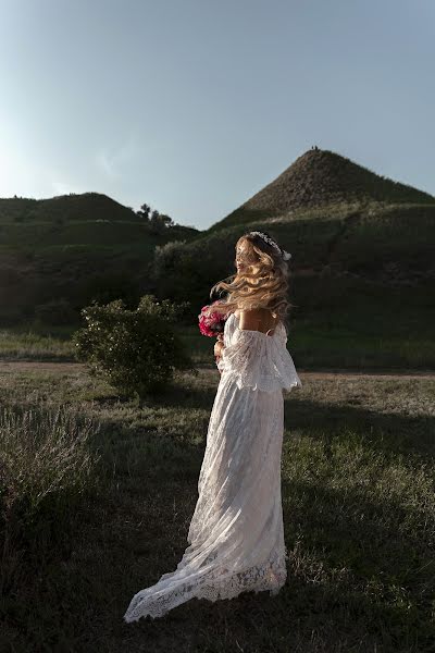 Wedding photographer Yuliya Mosenceva (juliamosentseva). Photo of 13 June 2020