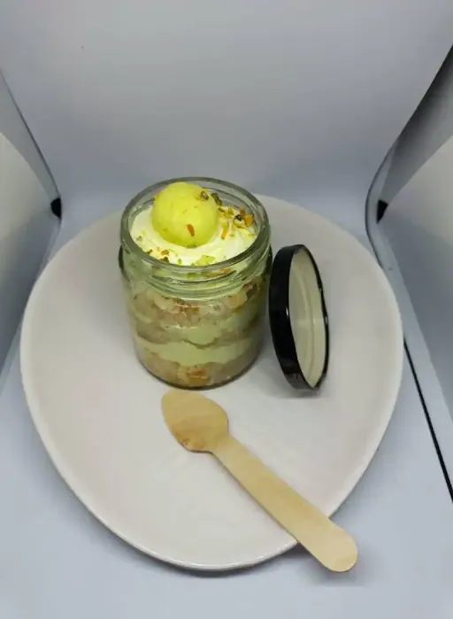 Rasmalai Jar Cake