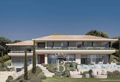 Villa with pool 9