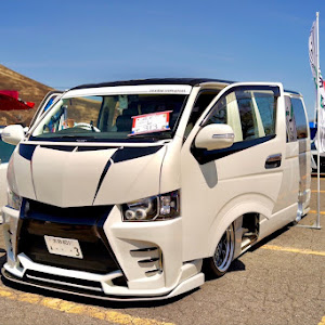 ハイエースバン KDH200V