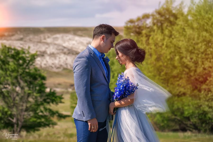 Fotógrafo de casamento Valentina Ermilova (wwerm1510). Foto de 24 de maio 2017