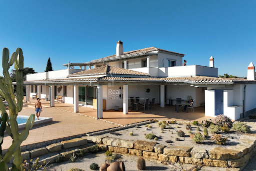 Maison en bord de mer avec jardin 2