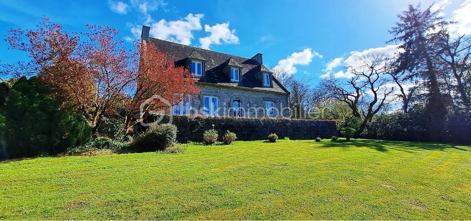 Vente propriété 6 pièces 170 m² à Huelgoat (29690), 388 500 €