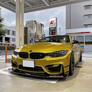 M4 クーペ F82