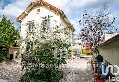 House with terrace 1