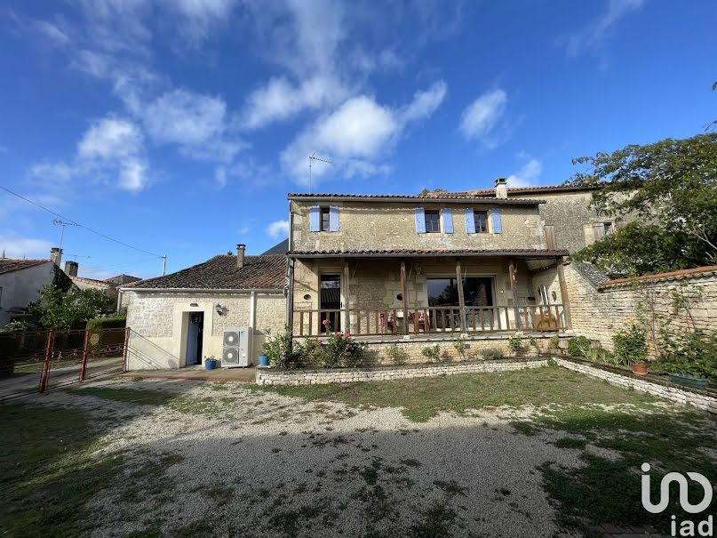 Vente maison 6 pièces 170 m² à Tillou (79110), 180 000 €