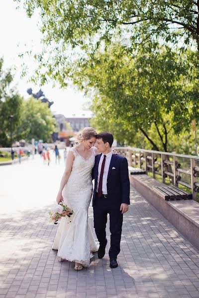 Fotógrafo de casamento Anna Kuznecova (ankkyz). Foto de 14 de junho 2017