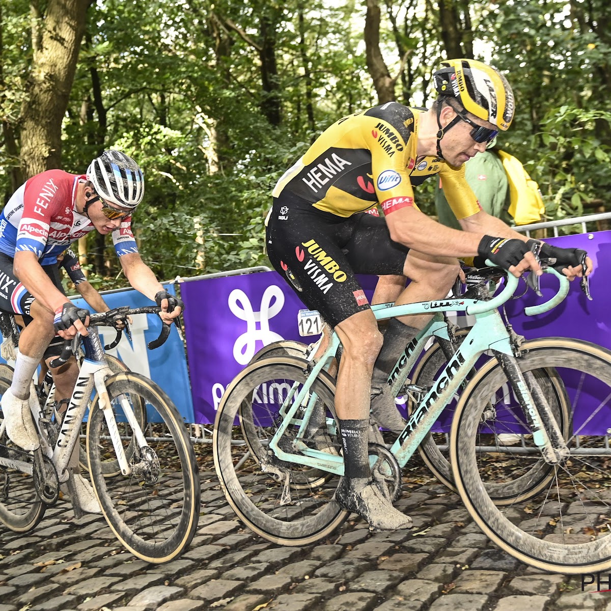 natuurlijk maaien Acteur Wout van Aert zal in januari nog niet op nieuwe fiets te bewonderen zijn |  Wielerkrant.be