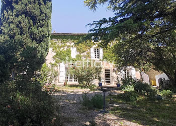 maison à Saint-Saturnin-lès-Avignon (84)