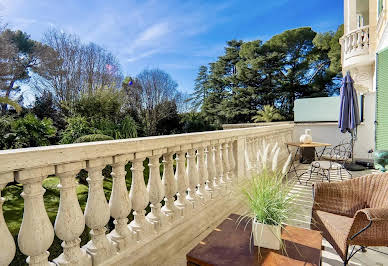 Appartement avec terrasse et piscine 8